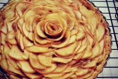 Caramel-apple-tart