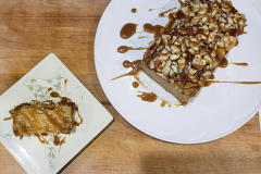 Invisible-apple-cake-with-caramel-sauce